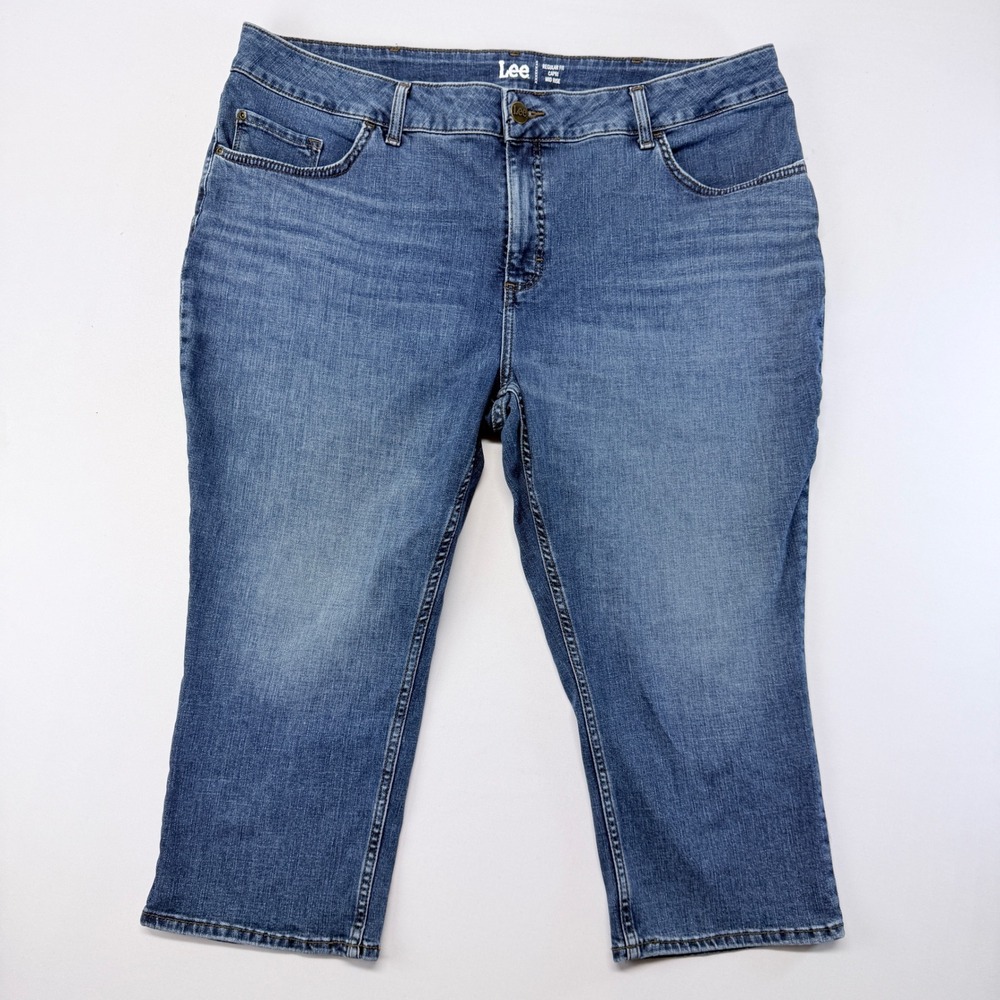 Lee Regular Fit Capri Mid Rise Blue Denim Jeans Womens 22WM Medium Wash Stretch